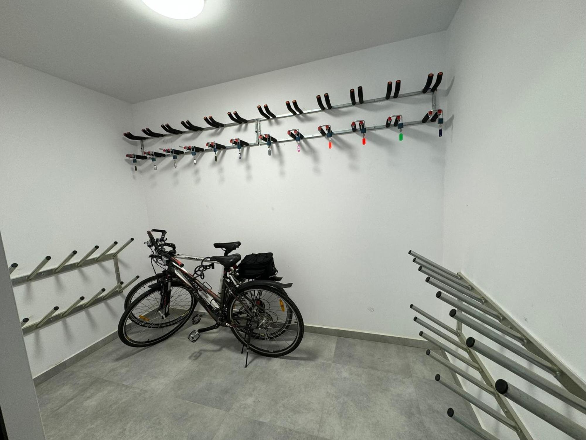 Art & High Studio Z Parkingiem Podziemnym 크리니차 즈드로이 외부 사진